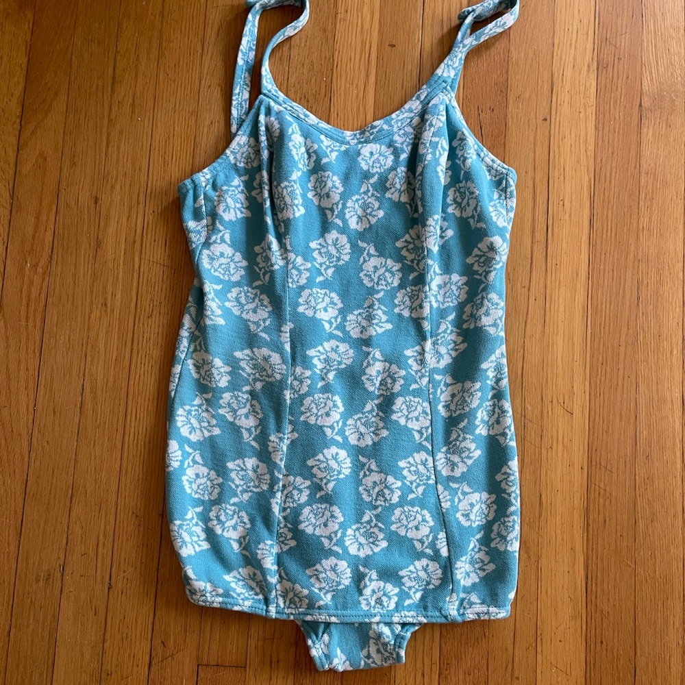 50s Vintage Catalina Blue and White Rose Knit Bathing Suit - Picture 6 of 10